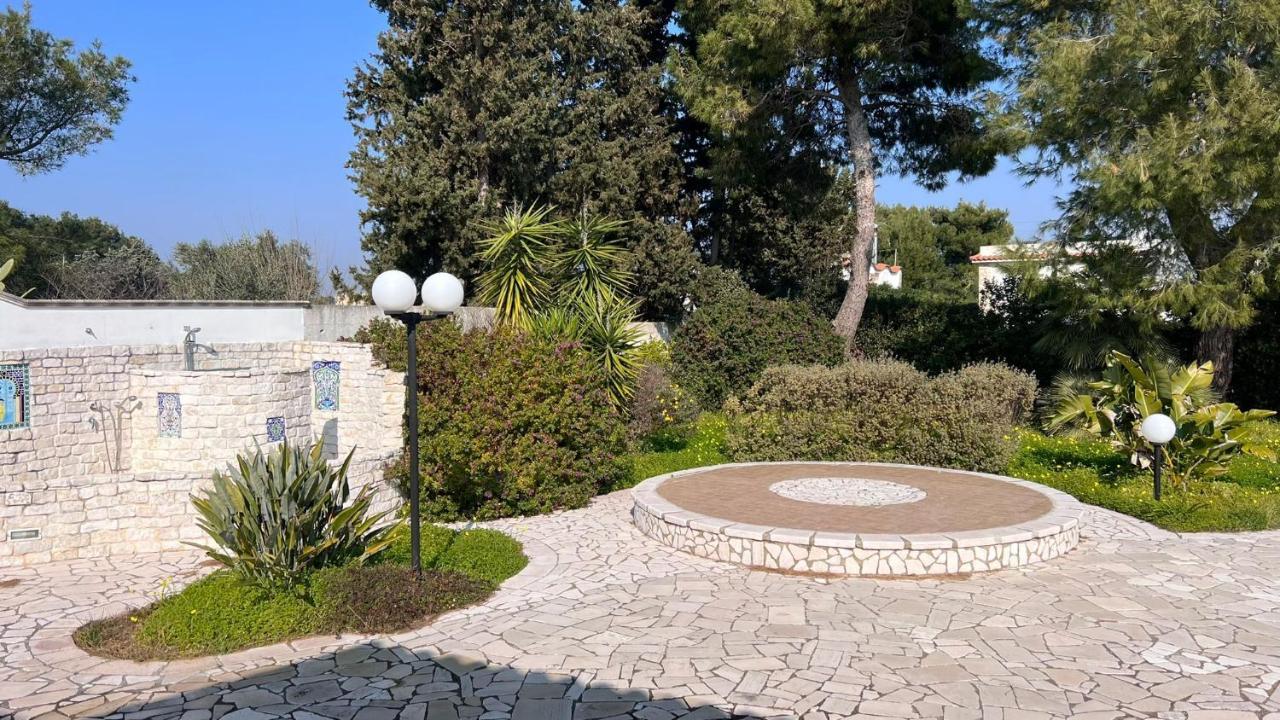 Villa Eugenia In Campomarino Di Maruggio, Puglia - Casa Vacanze Buitenkant foto